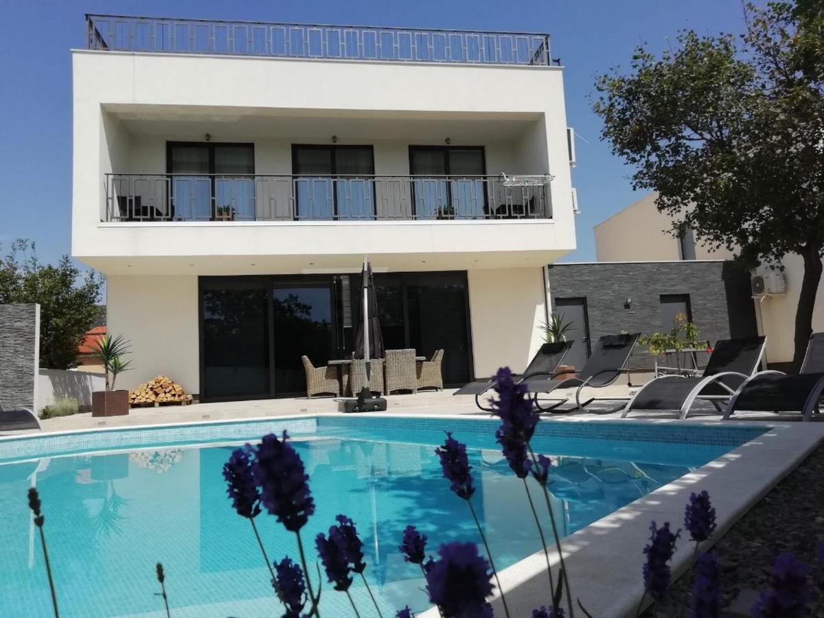 Vila Martina - Bellevue Smrika Exterior photo